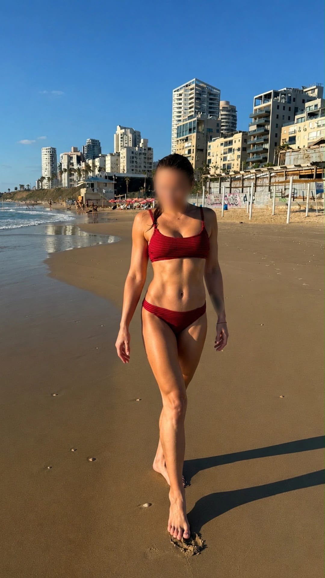 לרה בירושלים פצצה בלונדינית מעסה שובבה